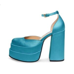 Steve Madden Charlize Blue Satin Platform Sandals in Sz 6.5, New in Box